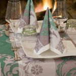 TOVAGLIA 100X100 E TOVAGLIOLO 40X40 CARTA A SECCO TOVAGLIA 100X100 E TOVAGLIOLO 40X40 CARTA A SECCO